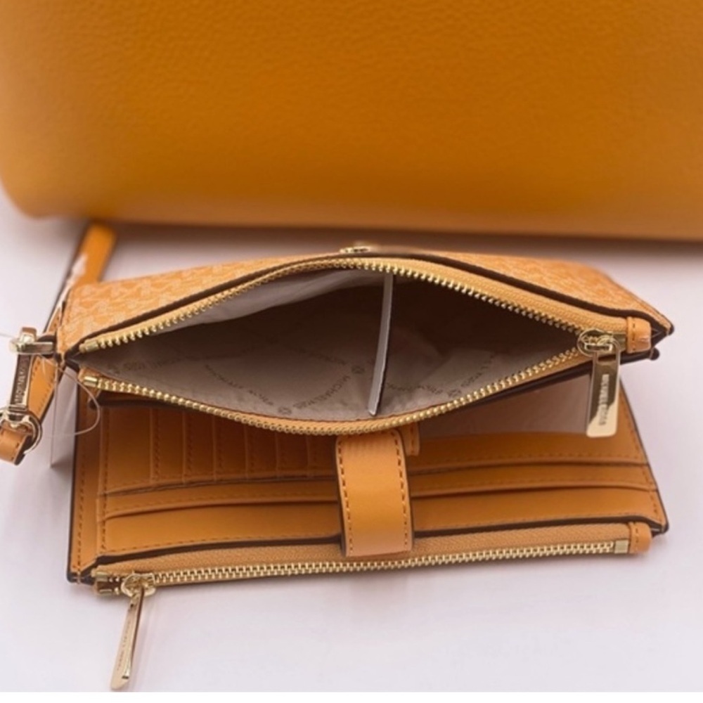 Michael Kors Double Zip Wallet Wristlet Honeycomb - Picture 5 of 12